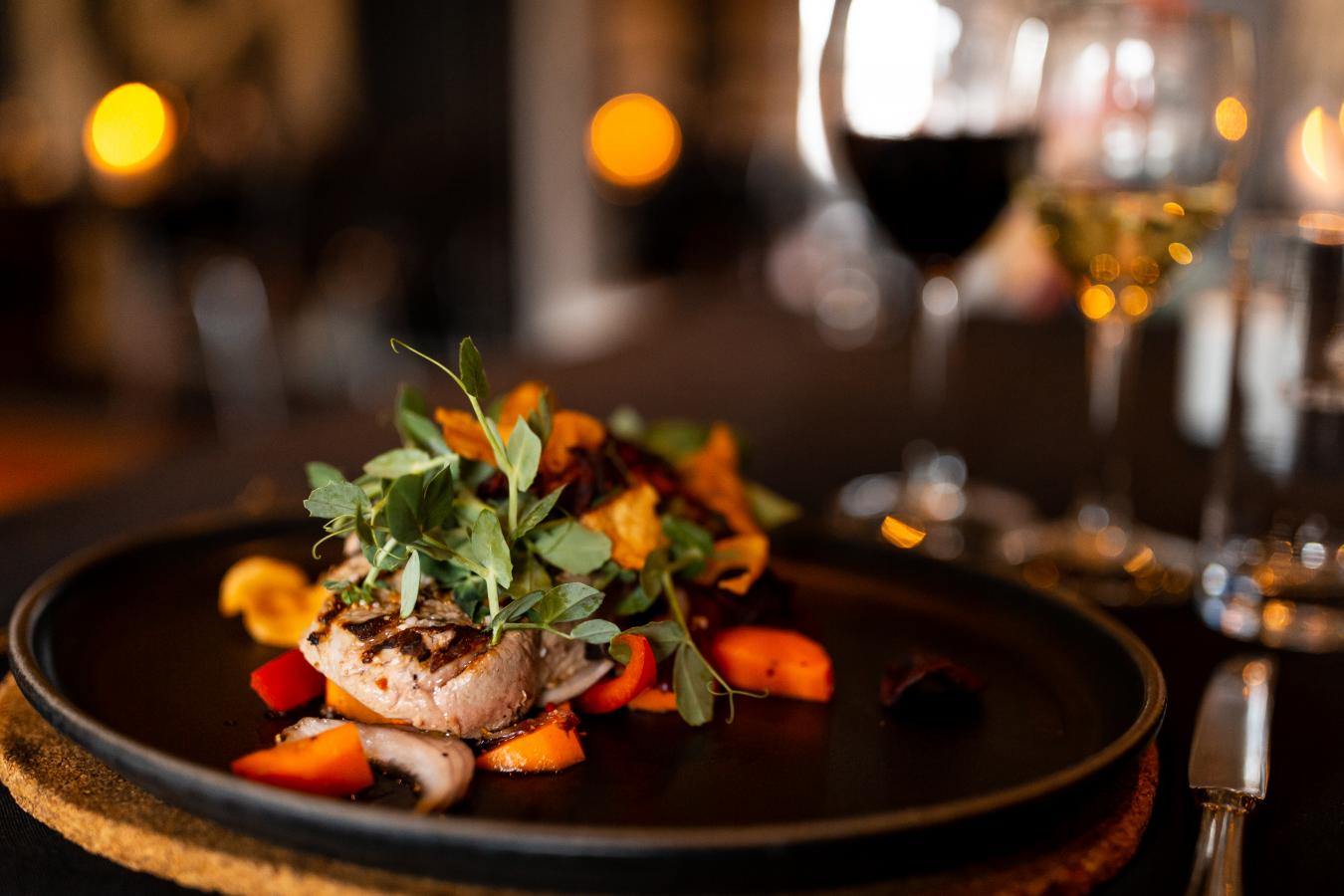 Middag på Røverstuen